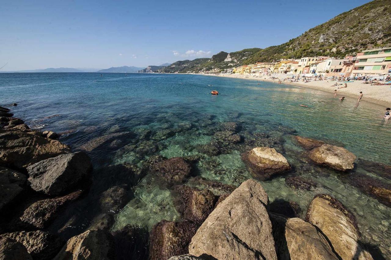Le Torri Riviera Holiday Albenga Exteriér fotografie